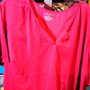 Woman's 26/28 Pink Short Sleeve V-neck Top
